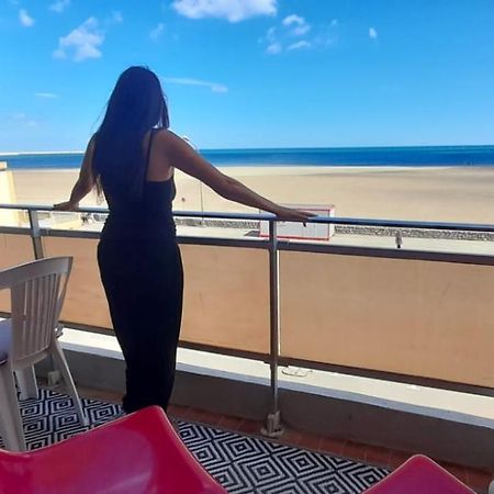 Sur La Plage Port-la-Nouvelle Bagian luar foto